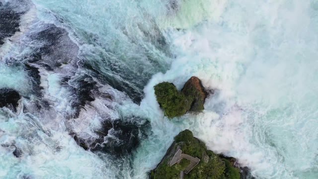 Rock cascade